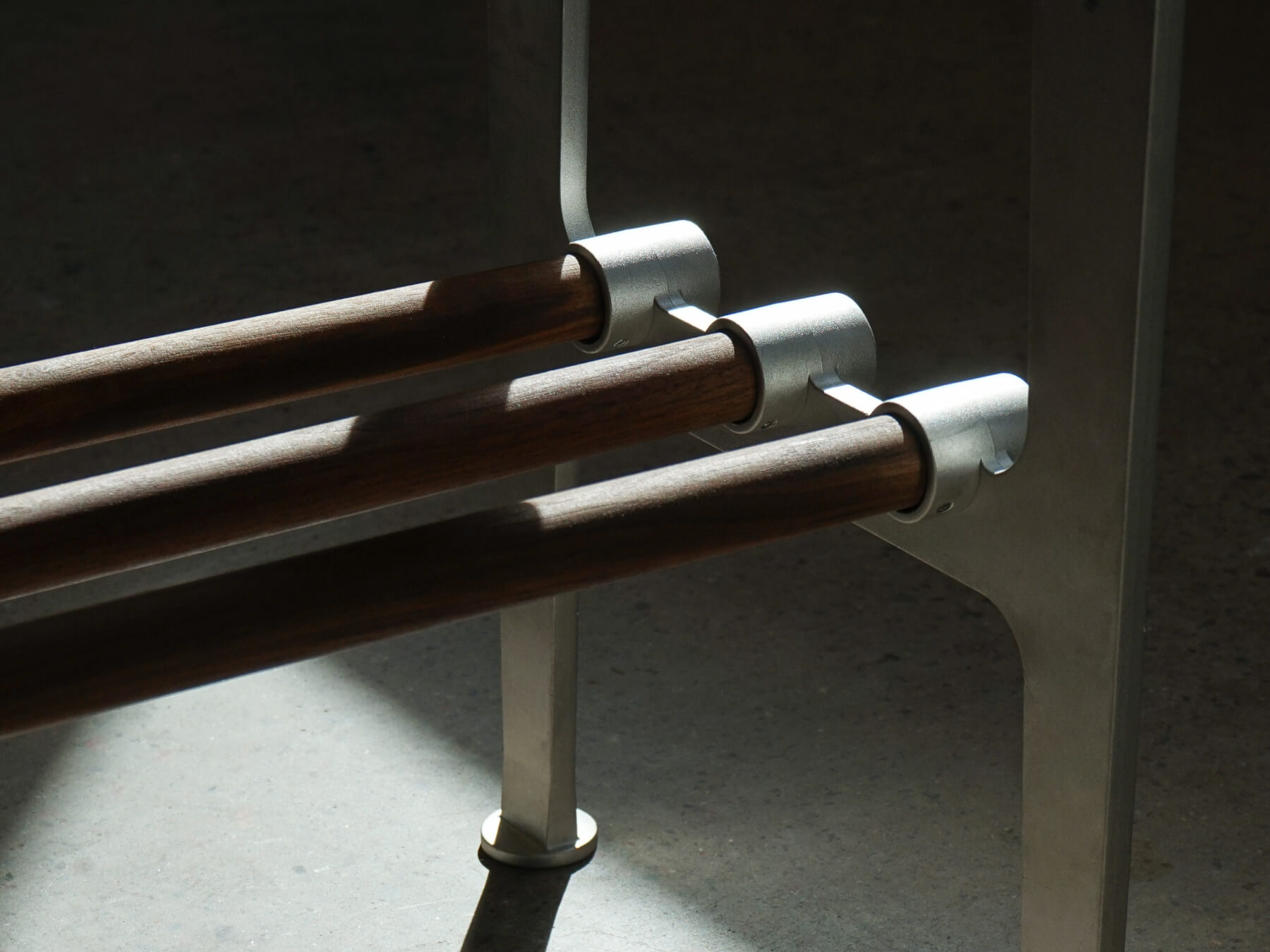 Details on Nostalgi bench